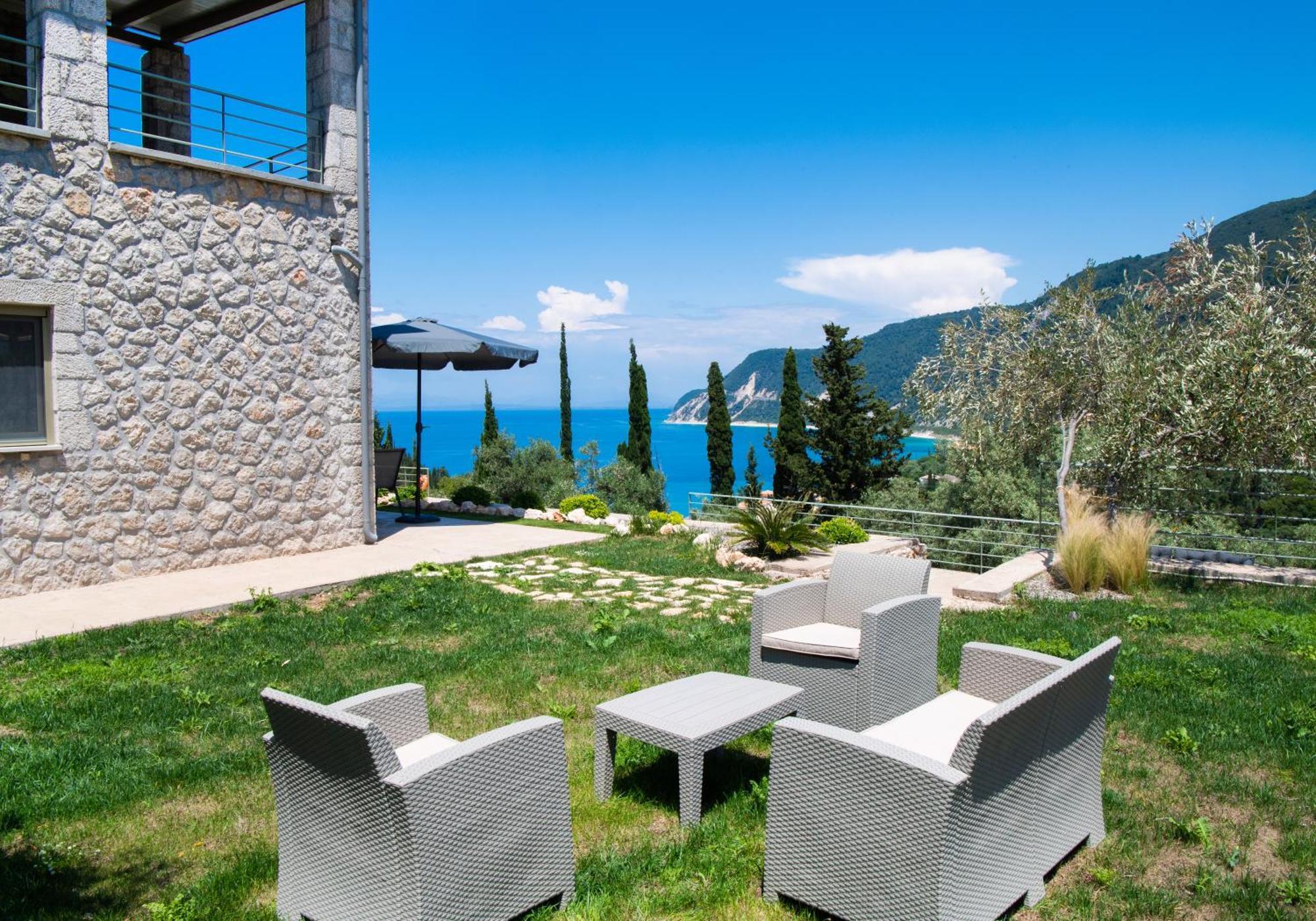 Mylos Mountain Villas- Villa Giorgio Ayios Nikitas Ngoại thất bức ảnh